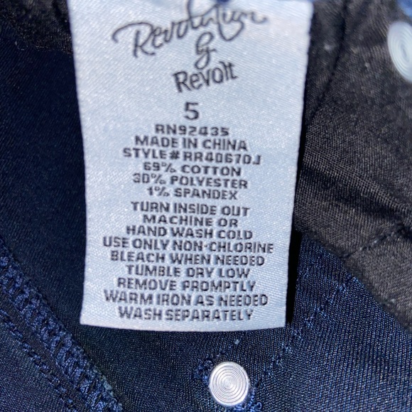 Revolution Jeans - Picture 3 of 7